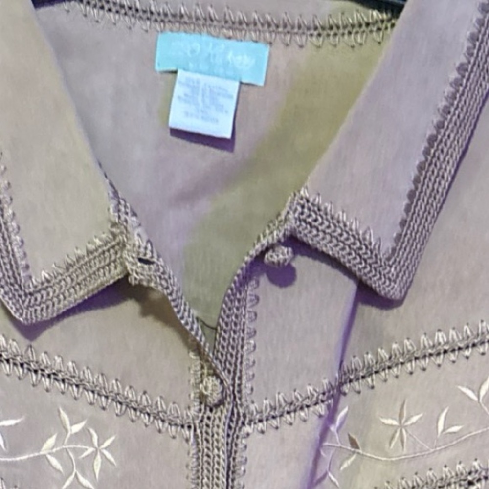 220 hickory Women's leather Jacket with Fringe Detailing. Size 3x